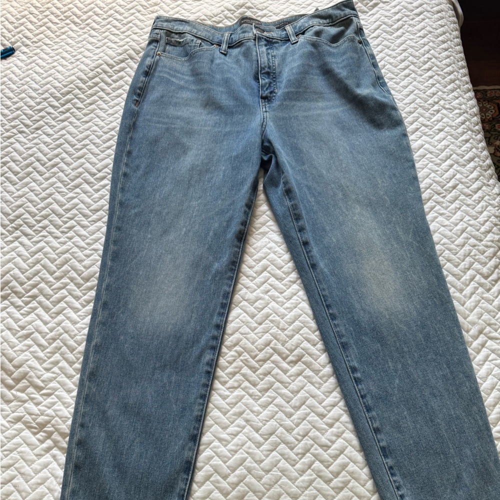 Banana Republic Women's Straight Jeans in Light Blue